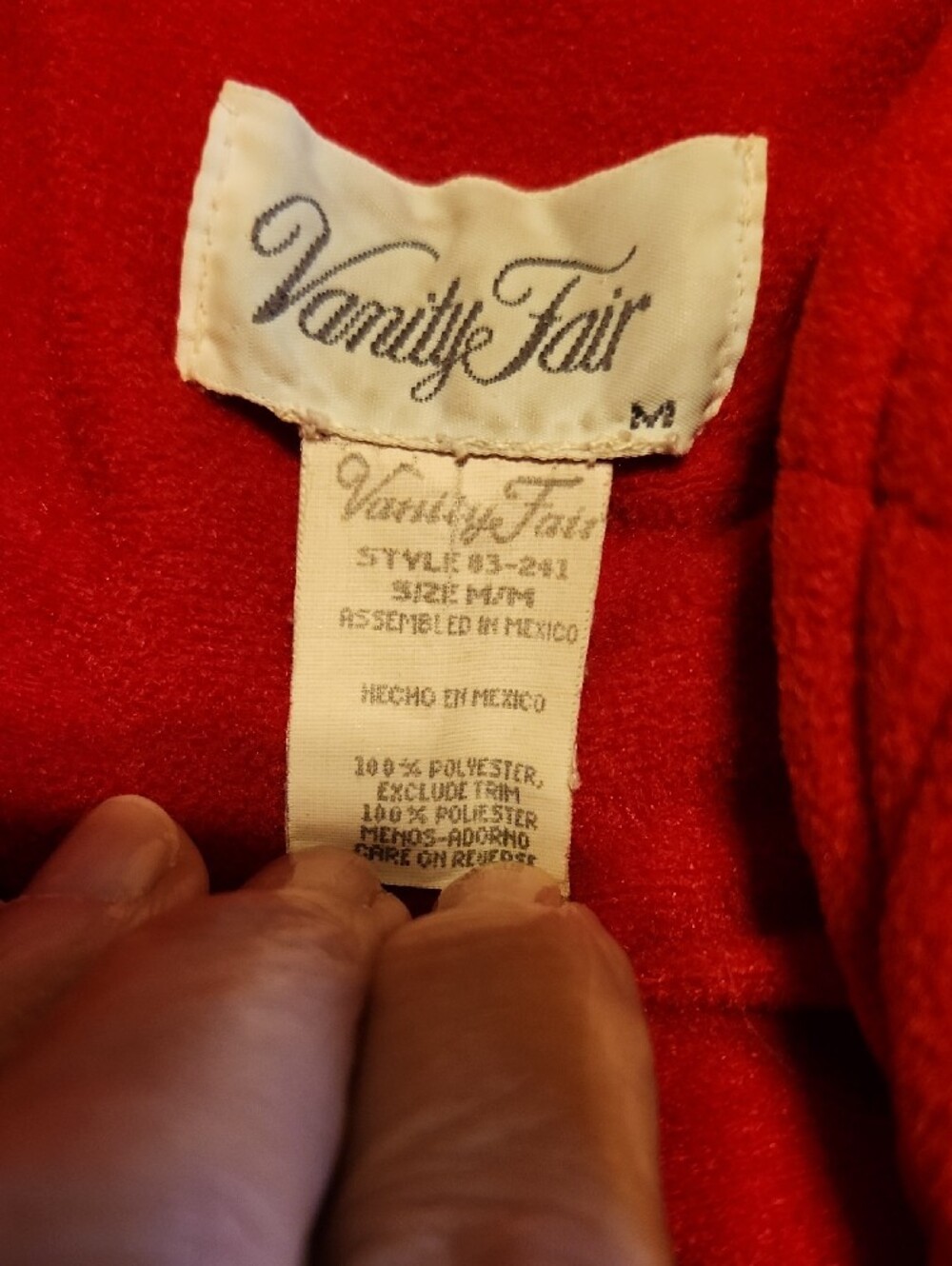 Vanity Fair Red Robe, Medium - Picture 7 of 10